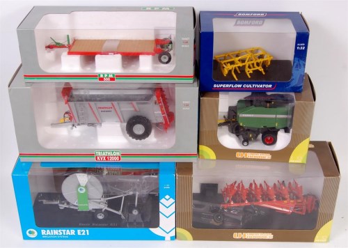 Lot 1248 - Universal Hobbies and MPS 1/32nd scale farming...