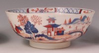 Lot 355 - A Lowestoft porcelain footed bowl, circa 1785,...