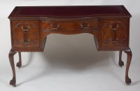 Lot 812 - An early 20th century mahogany and flame...