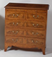 Lot 821 - A Georgian style walnut and crossbanded...