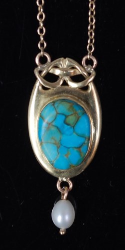 Lot 51 - An Art Nouveau yellow metal and turquoise set...