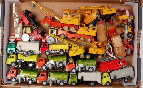 Lot 1975 - 25+ playworn loose Dinky Toys, some examples...