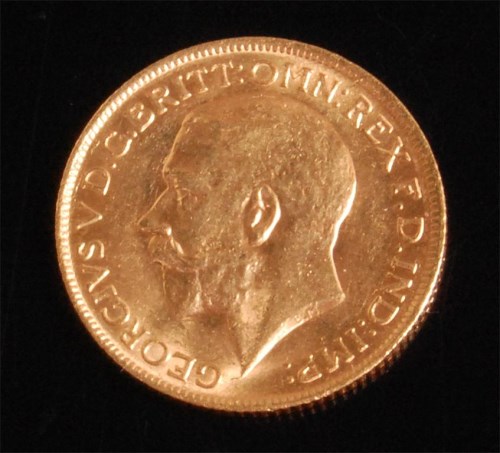 Lot 99 - Great Britain, 1914, gold full sovereign,...