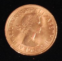 Lot 118 - Great Britain, 1965 gold full sovereign,...