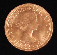 Lot 119 - Great Britain, 1965 gold full sovereign,...