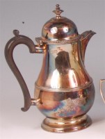 Lot 820 - *An Edwardian silver hot water jug, in the...