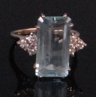 Lot 941 - A contemporary 18ct white gold aquamarine and...