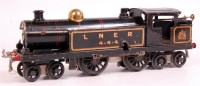 Lot 287 - Hornby 1926-8 black LNER no 2 c/w tank loco...
