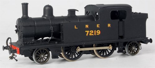 Lot 818 - A Nu-cast whitemetal kit built class F4/F5 2-4-...