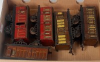 Lot 361 - A small tray containing 5 Hornby 1928-30...