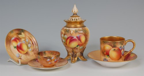 Lot 461 - A Royal Worcester porcelain pot pourri vase...