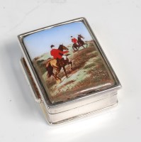 Lot 617 - A modern silver pill box, the hinge cover...