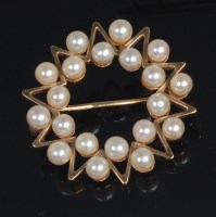 Lot 706 - A 9ct gold seed pearl set brooch, arranged as...