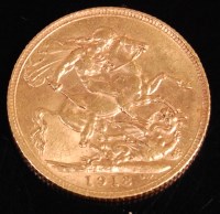 Lot 123 - Great Britain, 1913 gold full sovereign,...