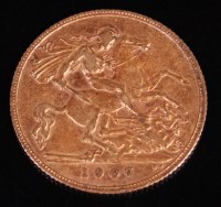 Lot 143 - Great Britain, 1907 gold half sovereign,...