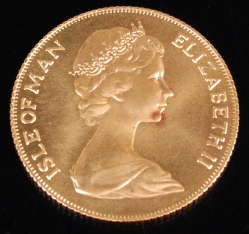 Lot 149 - Great Britain, 1979 Manx gold full sovereign,...
