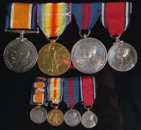 Lot 264 - A group of medals to include WW I British war...