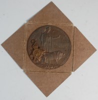 Lot 300 - A WW I bronze memorial plaque, and 1914-15...