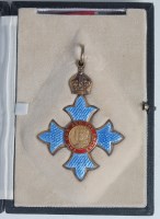 Lot 293 - A Knights Bachelor neck badge, silver gilt and...