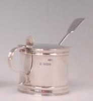 Lot 428 - A George V silver preserve pot with hinged...