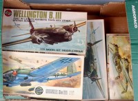 Lot 1512 - 10 Airfix series 2, 3 and 4 plastic aircraft...