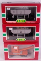 Lot 544 - 2 LGB 41410 ballast hopper wagons and a 45420...