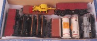 Lot 650 - 12 Hornby Dublo wagons including 2 ICI and...