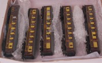 Lot 652 - Wrenn Pullman Cars 'Aries', Car No. 73, Car No....