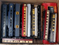 Lot 721 - Tray containing 17 Triang and Hornby BR and TC...