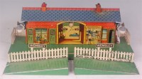 Lot 552 - Hornby 1936-7 No. 2E station Wembley with 2...