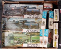 Lot 782 - 11 Airfix railway related kits, 3 part built...