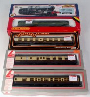 Lot 790 - A Hornby class 47 Co-Co diesel locomotive two...