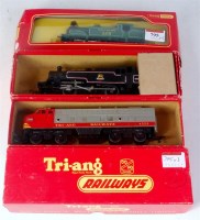 Lot 795 - Triang R57 TC series BB diesel dummy end...