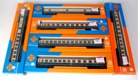 Lot 808 - 6 Roco H0 coaches 4256, 4257, 4258, 4287, 2x...