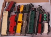 Lot 906 - Triang rolling stock with early couplings, 4TC...