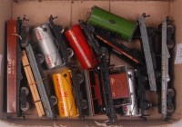 Lot 953 - 12 Hornby Dublo D1 wagons mixed metal and...