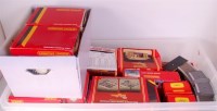 Lot 990 - Tray containing quantity of Hornby track and...