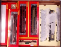 Lot 1039 - Hornby R4234A and R4236A BR maroon Stanier...