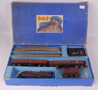 Lot 671 - A Hornby Dublo EDP2 train set, appears...