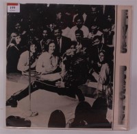 Lot 199 - Elvis Presley Memories TAKRL 24911 June 1976...