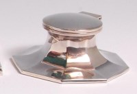 Lot 84 - An Art Deco silver octagonal form inkwell by A...