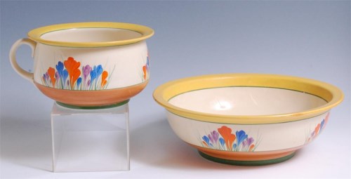 Lot 14 - A 1930s Clarice Cliff pottery matching chamber...
