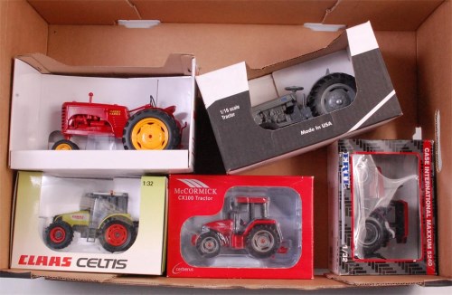 Lot 1265 - 5 mixed scale diecast tractors to include;...