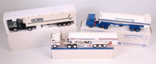 Lot 2594 - Conrad haulier group to include; 3071 Messer...