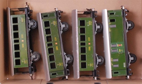 Lot 564 - 4x Buco green SBB/CFF 4 wheel coaches...