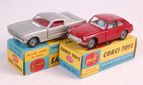 Lot 1670 - Corgi Toys 320, Ford Mustang Fastback 2+2,...