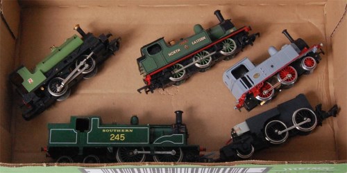 Lot 1013 - A Hornby Southern green class M7 tank engine...
