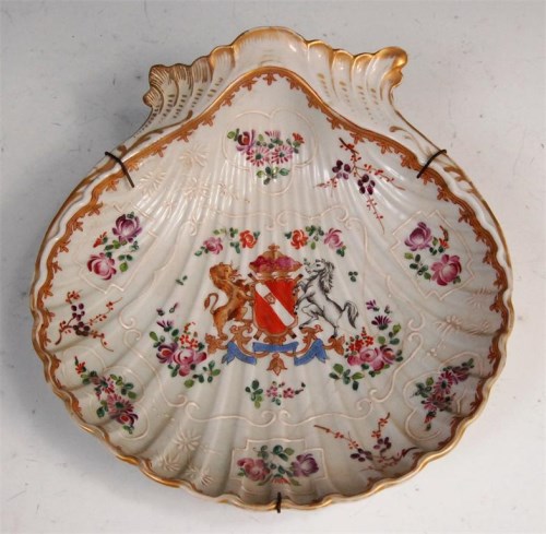 Lot 72 - A 19th century Samson porcelain shell shaped...