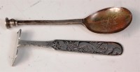 Lot 152 - A 17th century style silver seal-top spoon,...