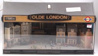Lot 102 - Cased diorama (plastic case), 'Olde London', 1:...